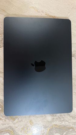 13-inch MacBook Air with the Apple M3 chip