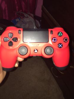 PS4 controller