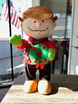 Charlie Brown Christmas Plush Doll Holding Wreath
