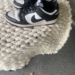 Nike Panda Dunks 