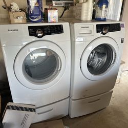 Samsung washer and dryer with pedestals
