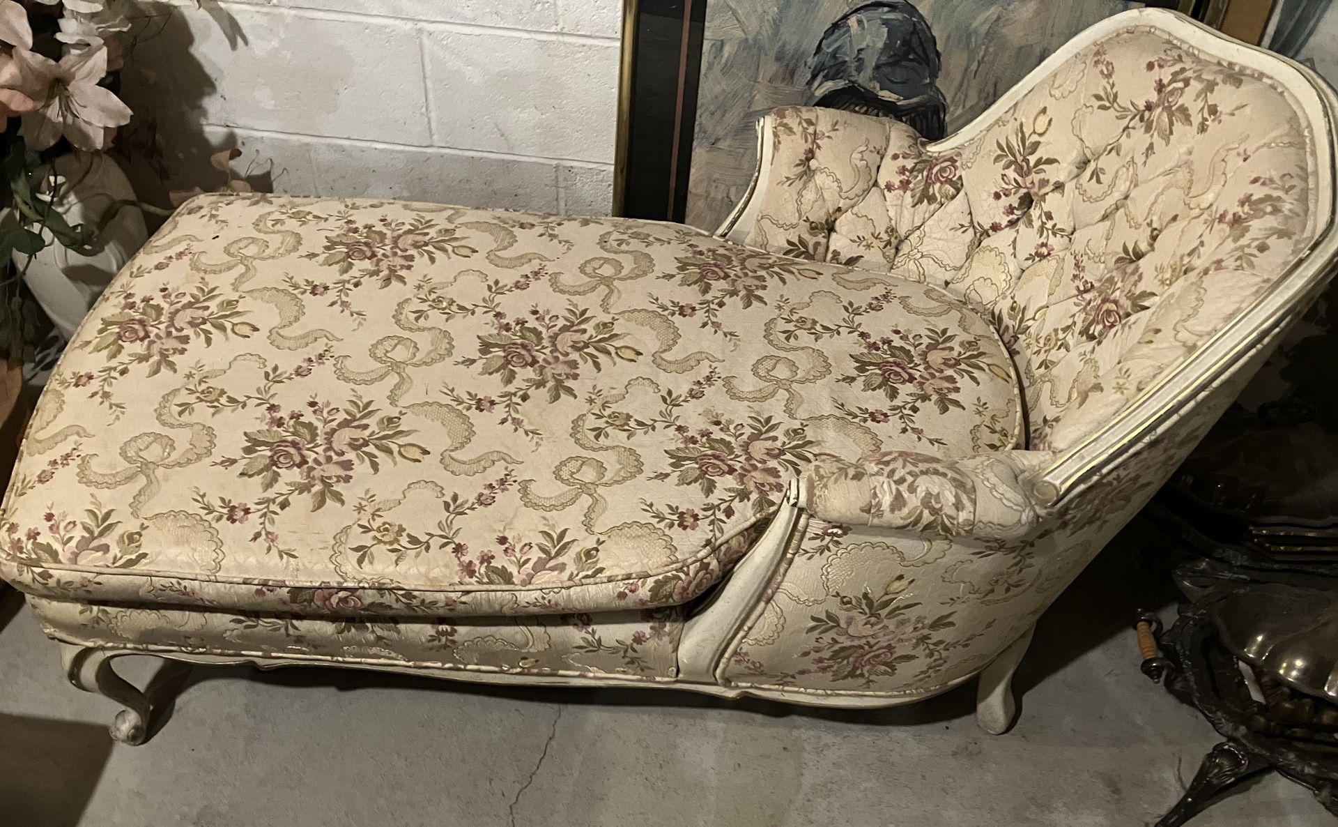 Chaise Lounge Chair