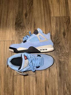 Jordan 4 University Blue
