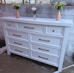 9 Drawers Dressers Draws Works Well