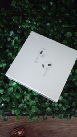 Airpods With Magsafe charging case