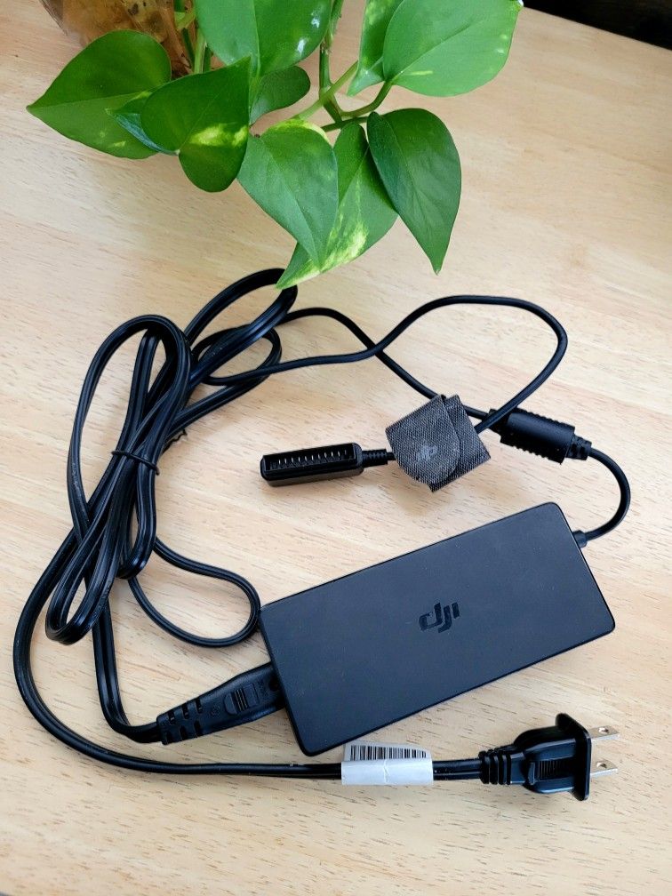 Dji Mavic Air II Battery Charger. Authentic Dji Model : F1C50 . Good Condition.