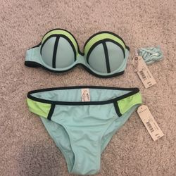 Women Brand New Swim Set Size Small