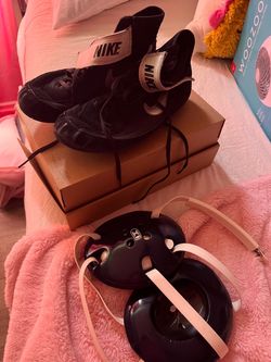 Wrestling shoes and headgear