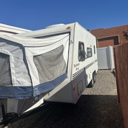 2001 Rockwood Hybrid  21 Foot