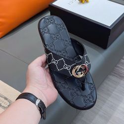 Gucci slippers