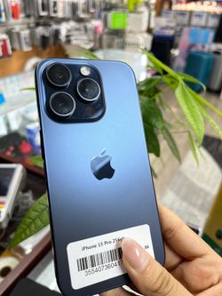 iPhone 15 pro 256 Gb Unlocked and clean Imei