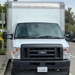 2022 Ford E-350