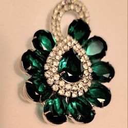 Vintage Dark Emerald Green Rhodium Brooch