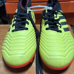Adidas predator  18.3 FG solar yellow 4 .1/2
