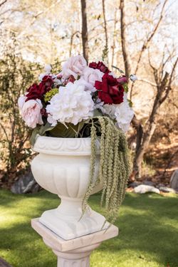 Wedding fake flower arrangement decorations