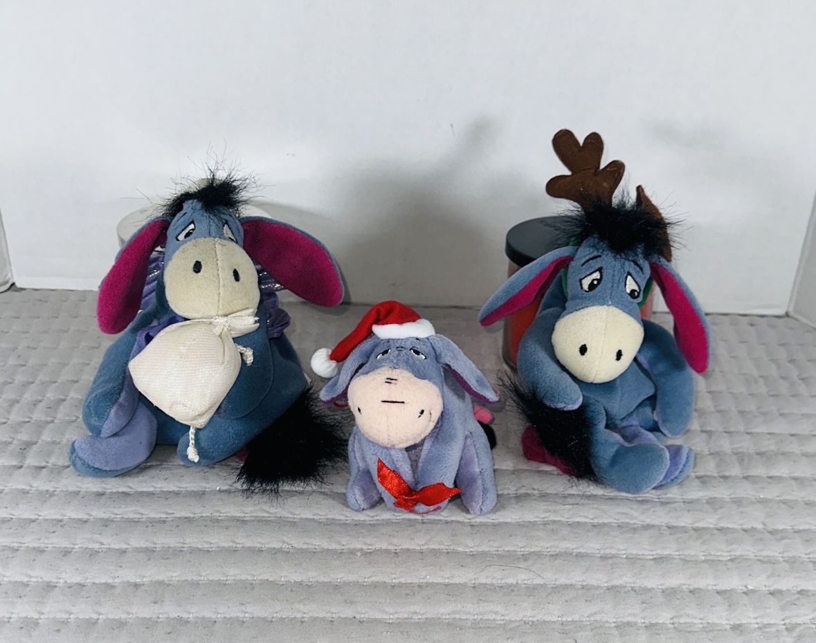 Winnie The Pooh Christmas Eeyore