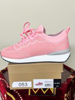 G WEST, size 8.5, pink and white shoes.