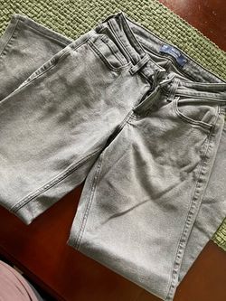 Hollister girl jeans