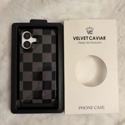 iPhone 17 Phone Case And AirPod Holder