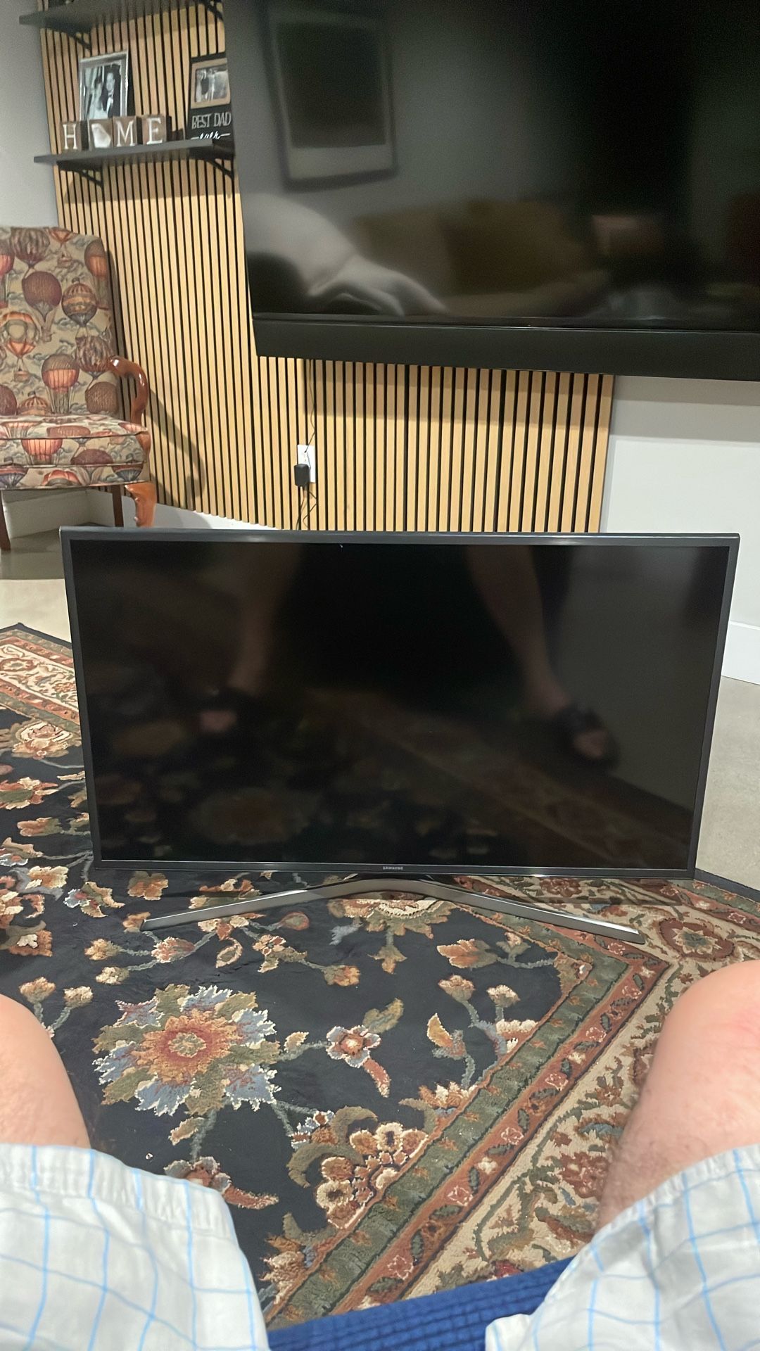 Samsung 40 Inch TV With Remote 