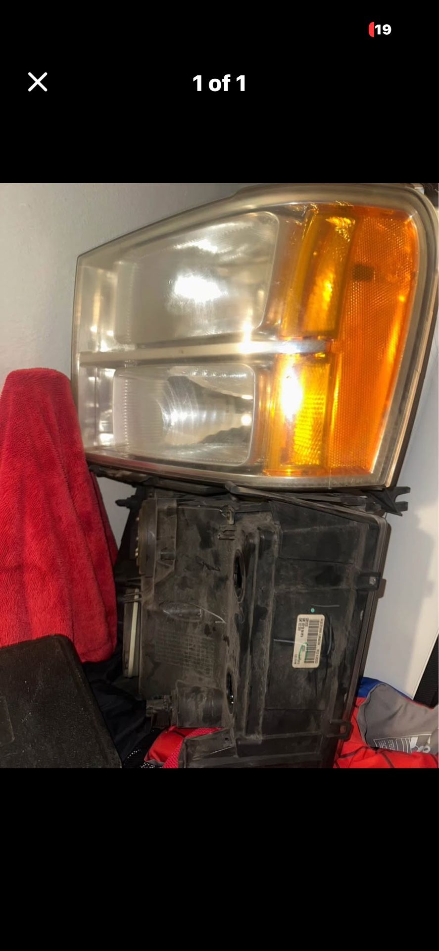 2013 GMC Sierra OEM Headlights 