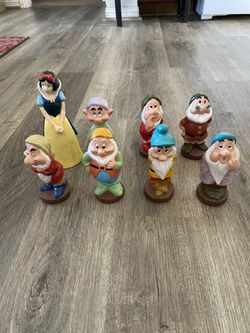 Snow White And Seven Dwarfs