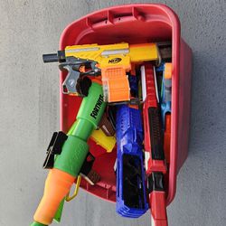 container with nerf guns different styles