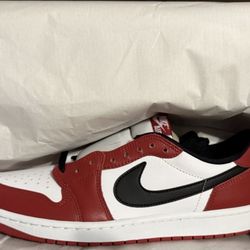 AIR JORDAN RETRO 1 Low “Chicago” Size 11