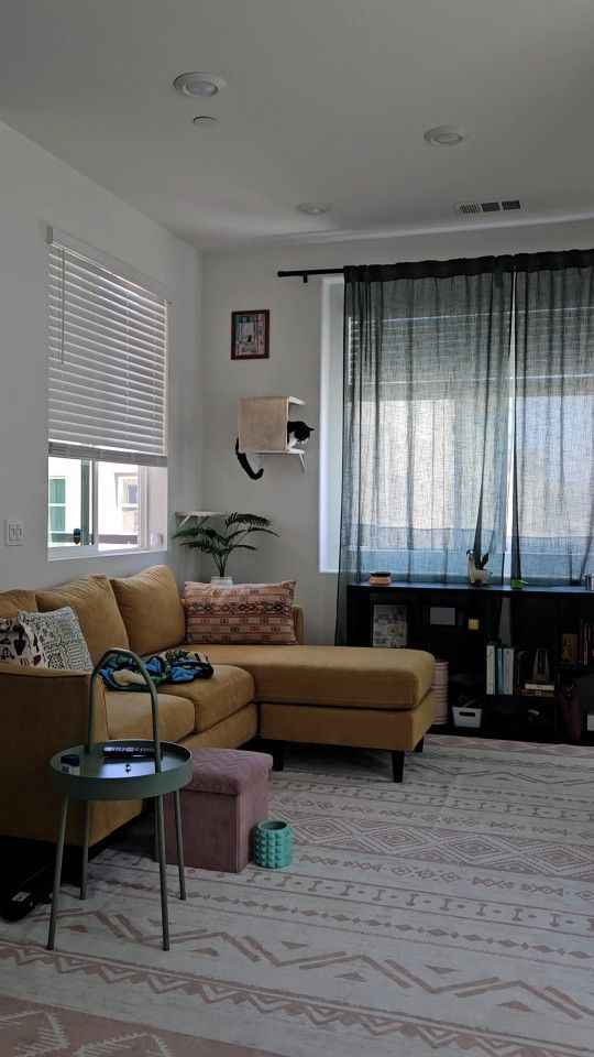 Couch With Chaise