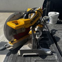 Dewalt Miter Saws 
