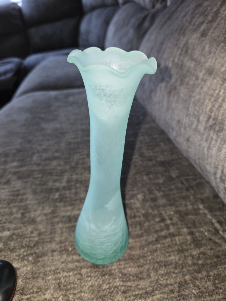 Vintage Green Glass Vase 8 Inches Clear To Crackle With Fluted Top $1.00 Firm