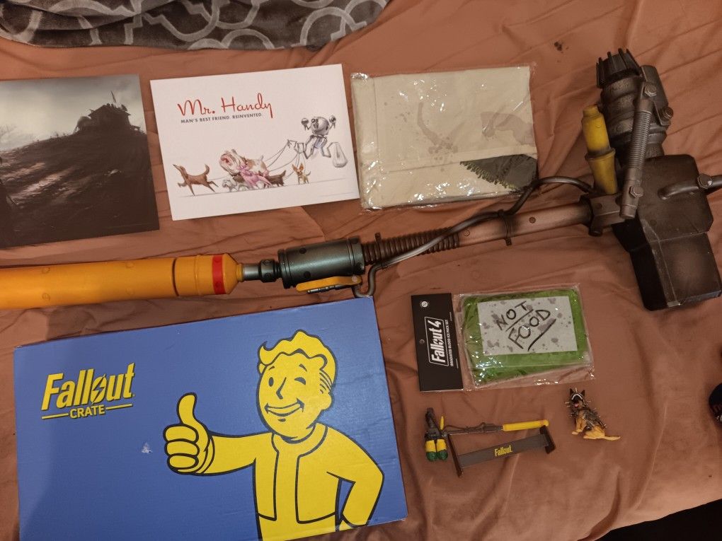 Fallout 4 Ultimate Super Sledge Bundle lot Fallout New Vegas Fallout 3 Bethesda Cosplay Loot crates Exclusives Playstation 8 Pcs Collection 76