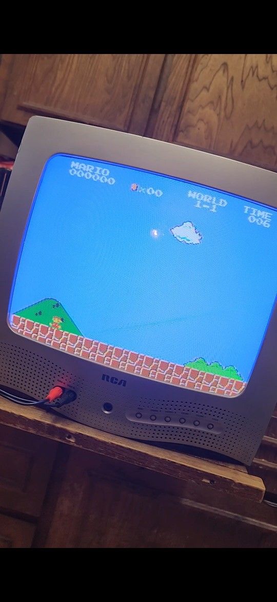 13" Rca Crt Tv Good Condition