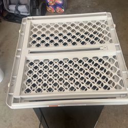 10$ for a Baby Gate 