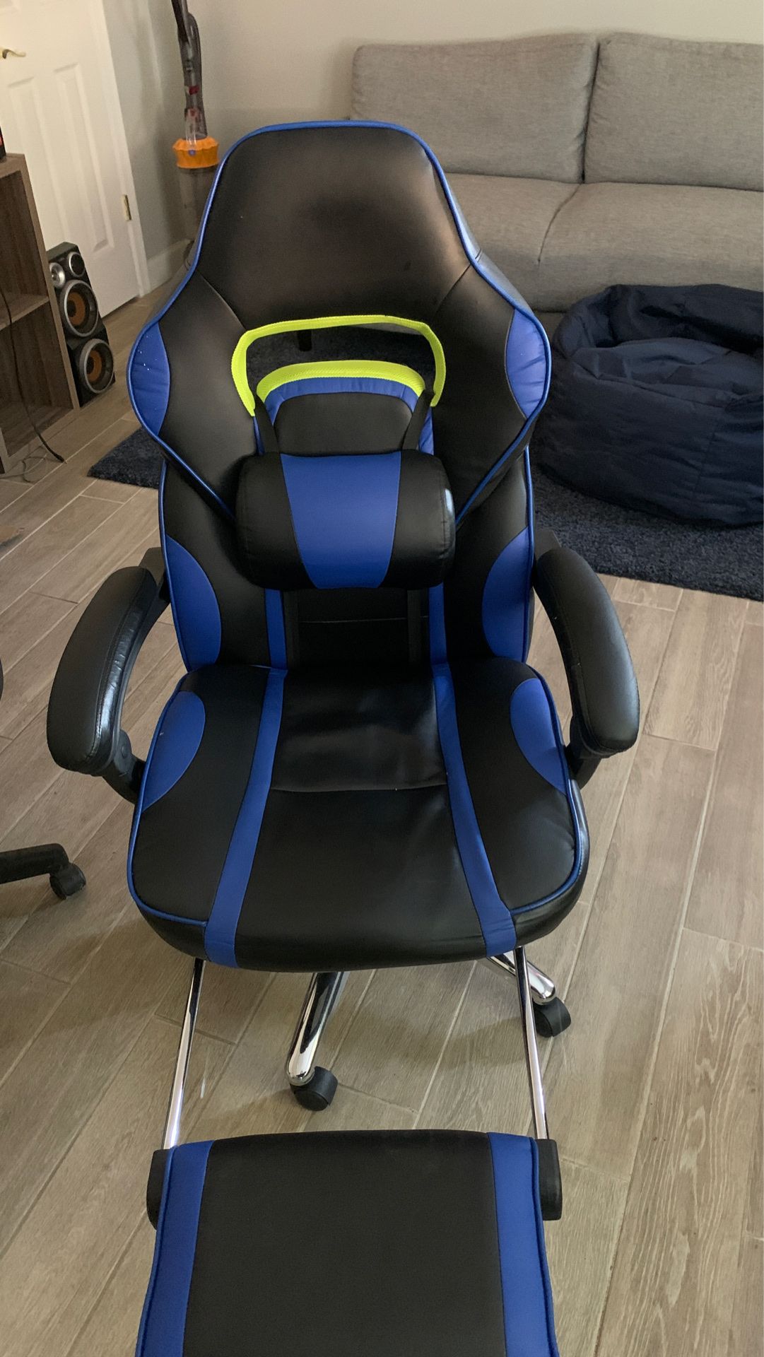 Gaming chair