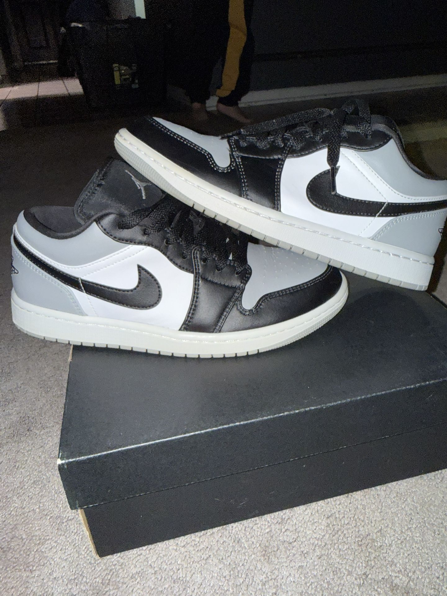 Jordan 1 low shadow toe