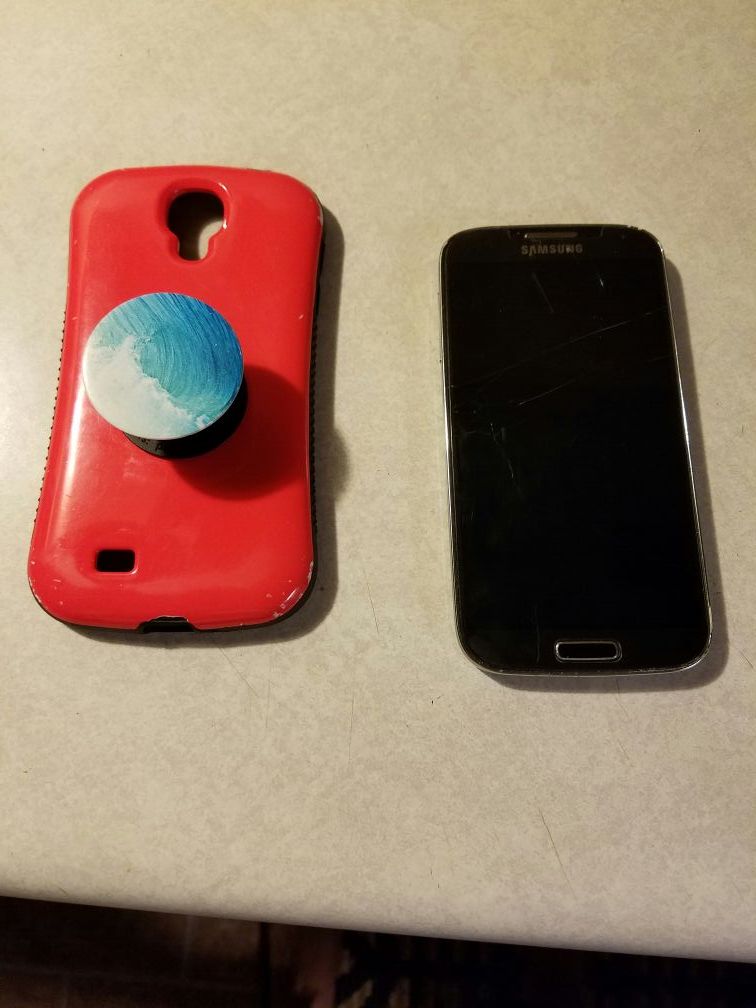 Verizon Galaxy S4 Cell phone and IFace case with popsocket
