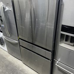 SAMSUNG REFRIGERATOR
