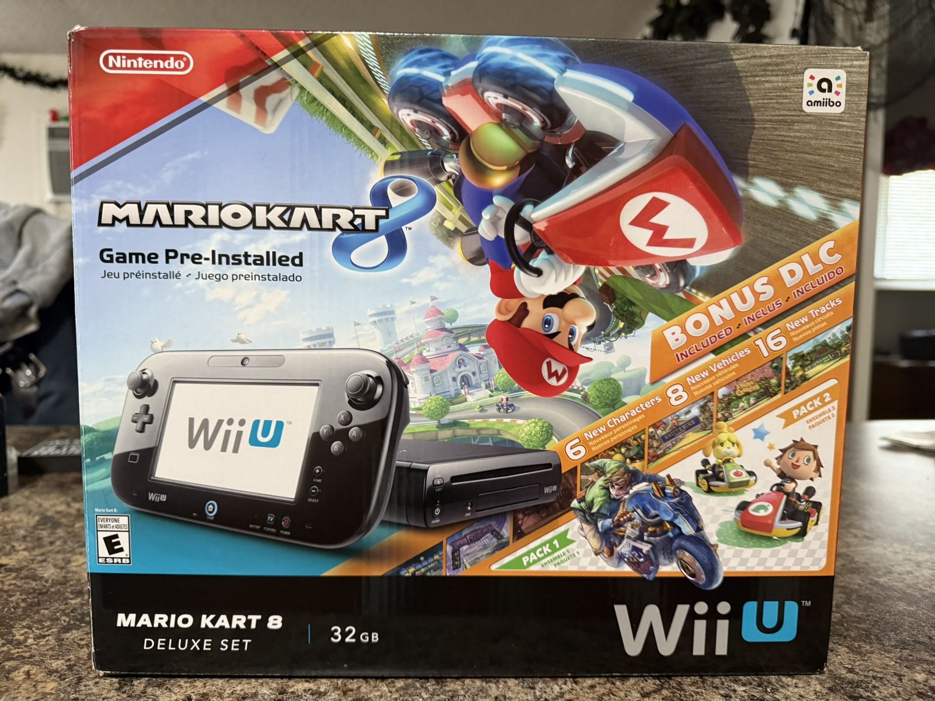 Nintendo Wii U Mario Kart 8 Deluxe Set (Box and Trays ONLY)