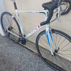 Giant Road Bike 54cm 
