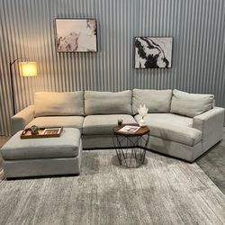 Thomasville Ezra Fabric Sectional - DELIVERY AVAILABLE 🚚