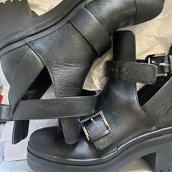 Micheal Kors Chelsea Boots