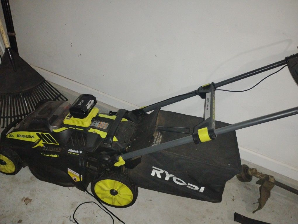 40v Self Propelled Lawnmower