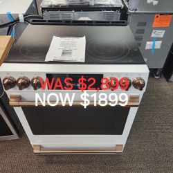 CAFE 30" Smart Slide In, Front Control, Radiant And Convection Range