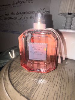 Victoria Secret Bombshell Perfume
