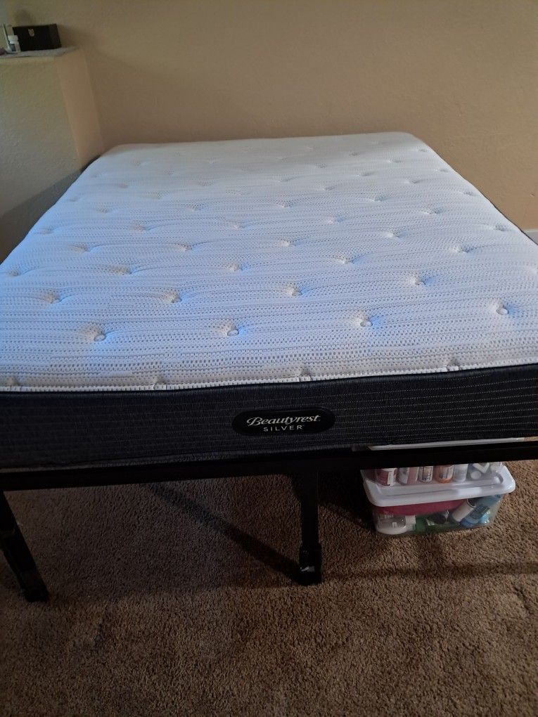 Queen Bed