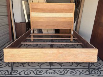 Queen Size Bedroom Set