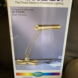 New/old stock Tensor Full Spectrum Desk Lamp Sutton Model FS125-20 - $10 (Withamsville)