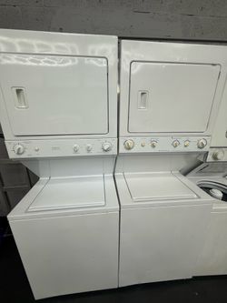 Stackable Washer and Dryer “27 ( Lavadora y secadora )