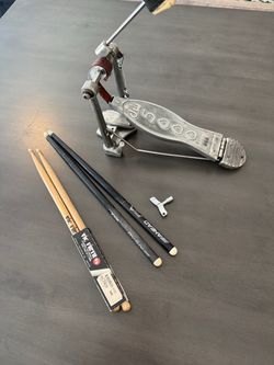 DW vintage bass drum pedal DW5000 good condition $50 cash in Newport Beach Saturday and Sunday only
